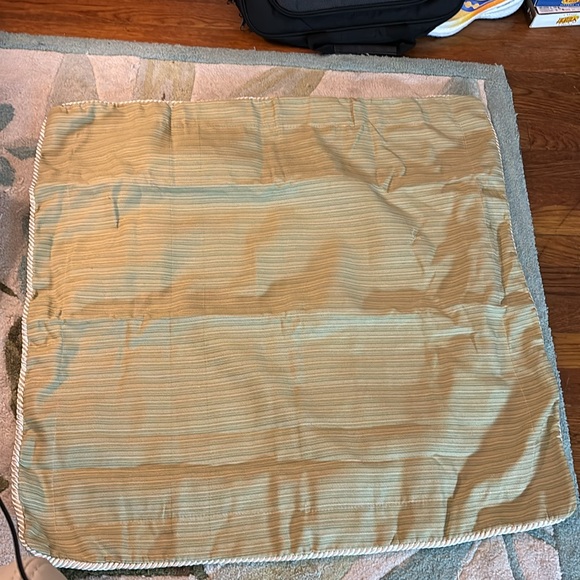 Euro Sham 26x26 - Picture 1 of 3